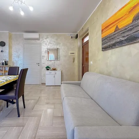 Near Marina & Promenade, Free Parking By Host Hero Apartamento Porto San Giorgio