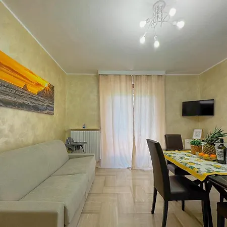 Near Marina & Promenade, Free Parking By Host Hero *