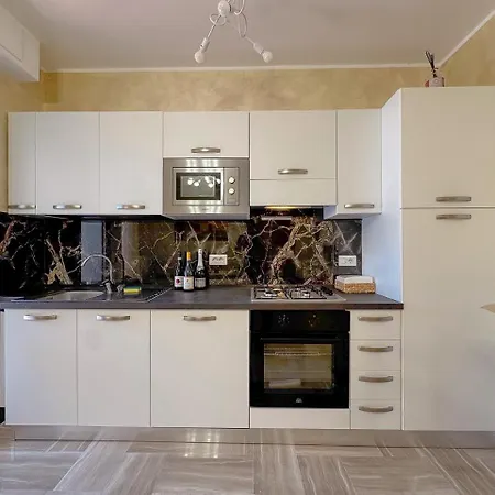 Near Marina & Promenade, Free Parking By Host Hero Apartamento Porto San Giorgio