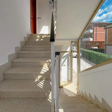 Apartamento Near Marina & Promenade, Free Parking By Host Hero